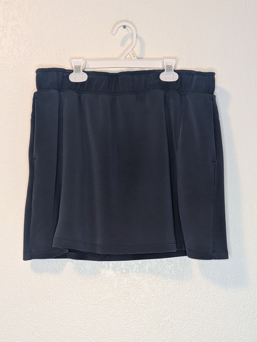 Mondetta Women’s Navy Athletic Skort - Size Large